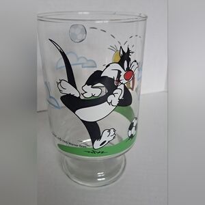 Warner Bros. Sylvester Tweety Soccer Design Vintage 1995 Large Jar Glass Cup